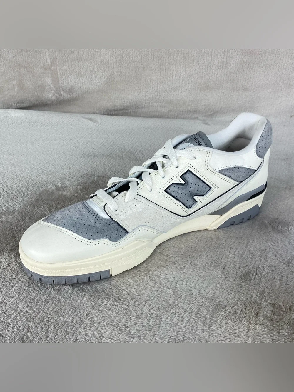 New Balance 550 Sea Salt Grey Leather Mens Size 13 Basketball Shoes BB550LEM NEW